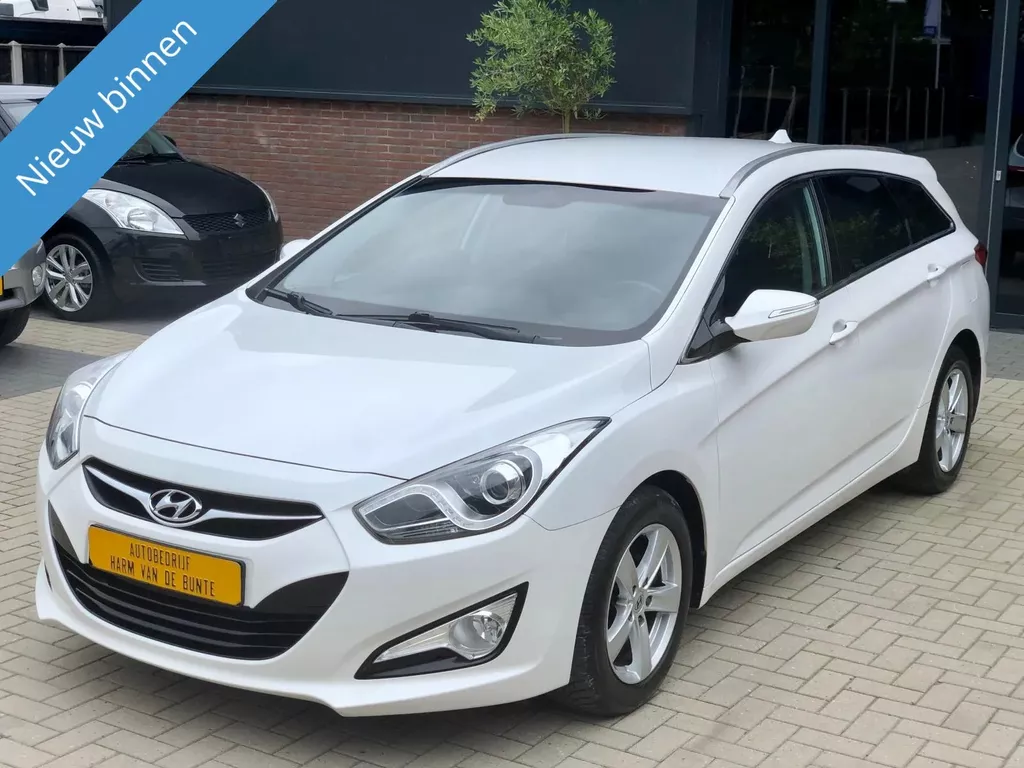 Hyundai i40 Wagon 1.6 GDI Blue i-Catcher NIEUWSTAAT XENON LED CRUISE PDC CLIMA LM VELGEN